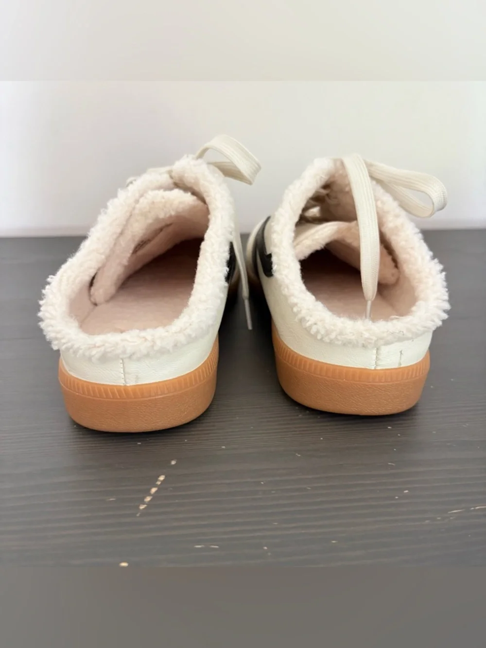 DV by Dolce Vita Quirky Faux Shearling Lined Mule Sneakers Slip On Lace Up 8